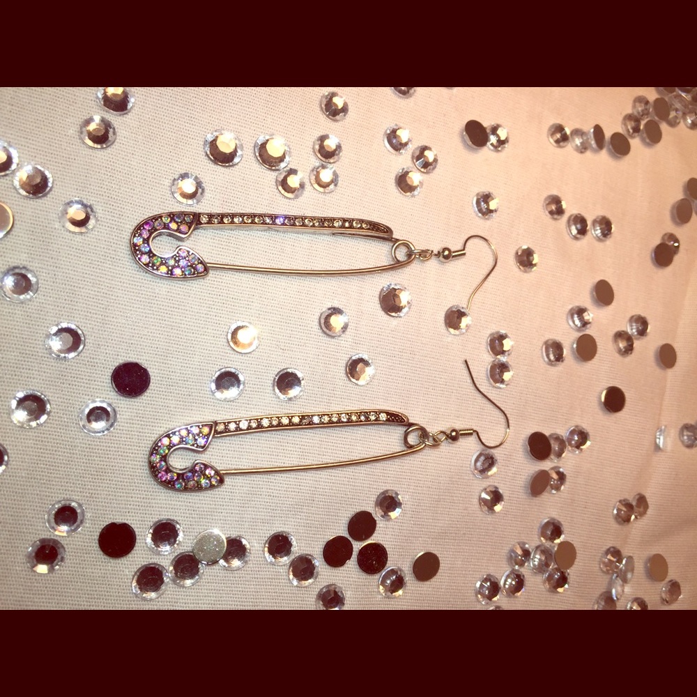 Safety pin earrings